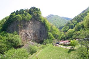 厳立峡・滝見遊歩道