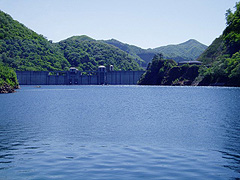 四万川ダム