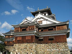 亀山城址