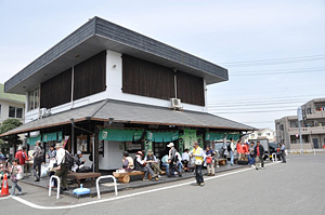 道の駅・菰野ふるさと館