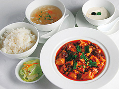 四川豆花飯荘
