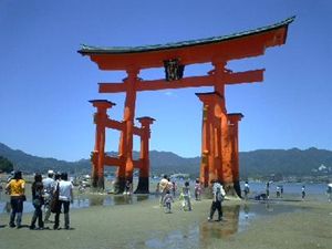 厳島神社