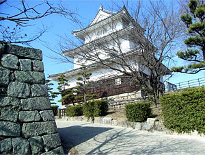 丸亀城