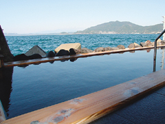 波の湯 茜