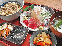 稲村ケ崎食堂