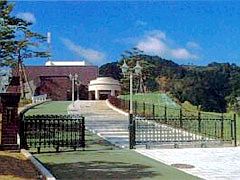 長岡市栃尾美術館