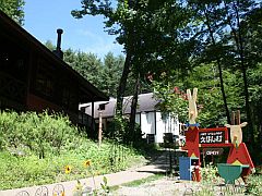 えほん村