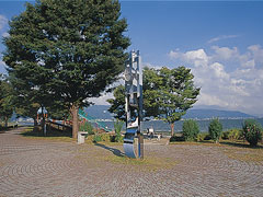 岡谷湖畔公園