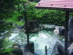 山本館