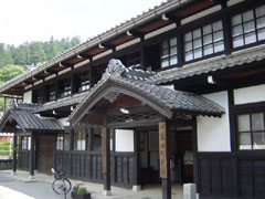 高山市政記念館
