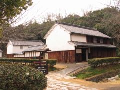 竪穴住居と民家