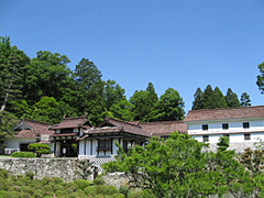 西江邸
