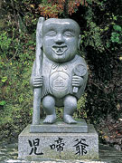 児啼爺の石像