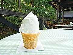 手づくりアイスクリーム牧舎 松ぼっくり